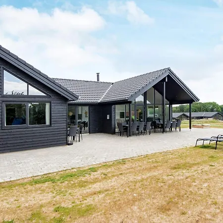 Luxury Retreat In Mommark Semesterbostad