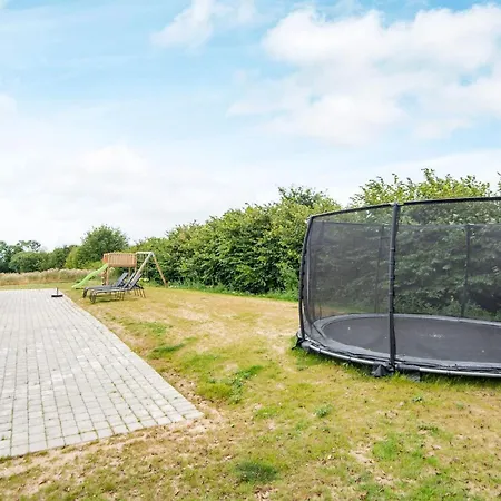 Luxury Retreat In Mommark