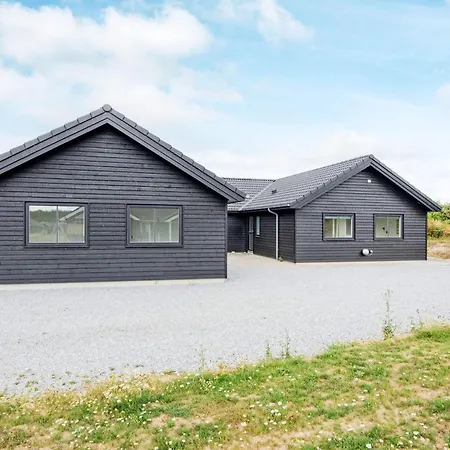 Luxury Retreat In Mommark *