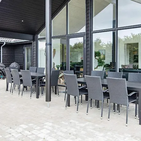 Luxury Retreat In Mommark Semesterbostad